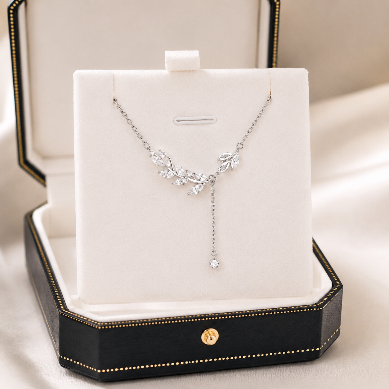 Whispering Laurel Necklace
